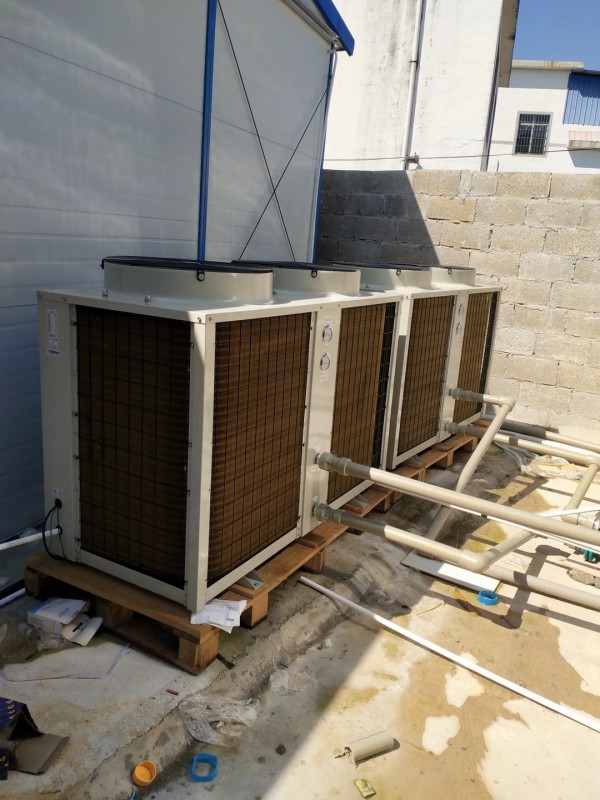 员工宿舍集中淋浴